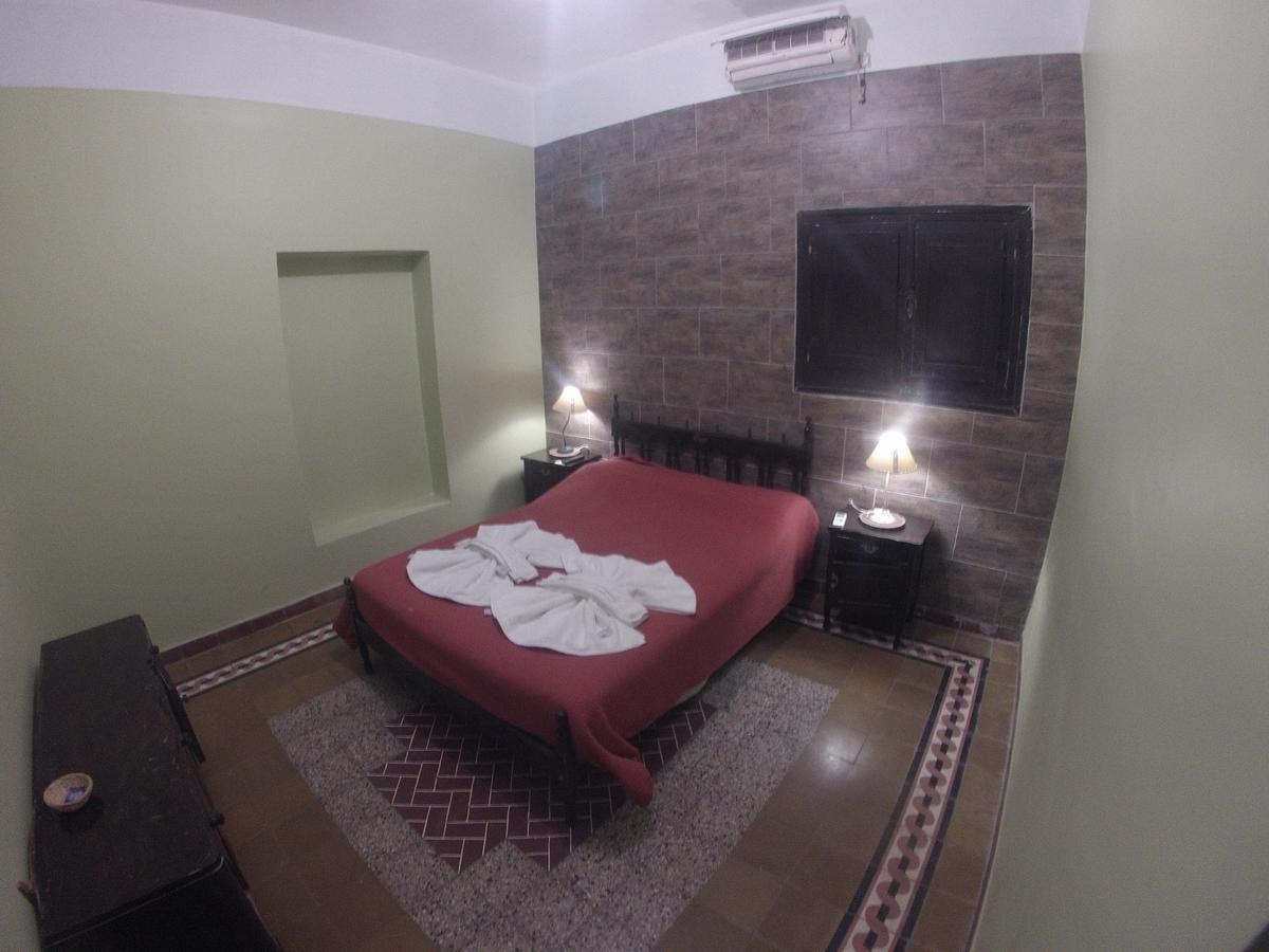Hostal Sante Tinogasta Buitenkant foto