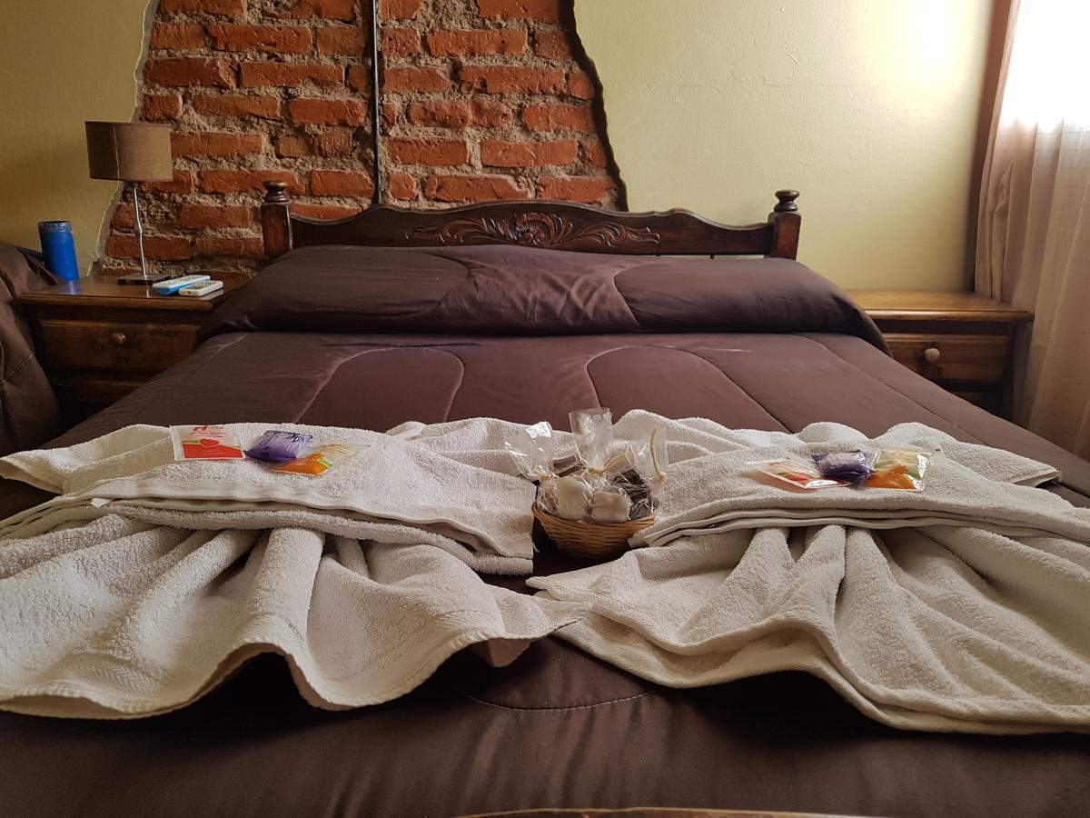 Hostal Sante Tinogasta Buitenkant foto