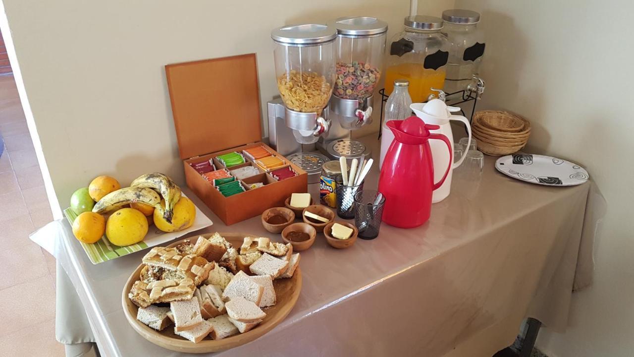 Hostal Sante Tinogasta Buitenkant foto