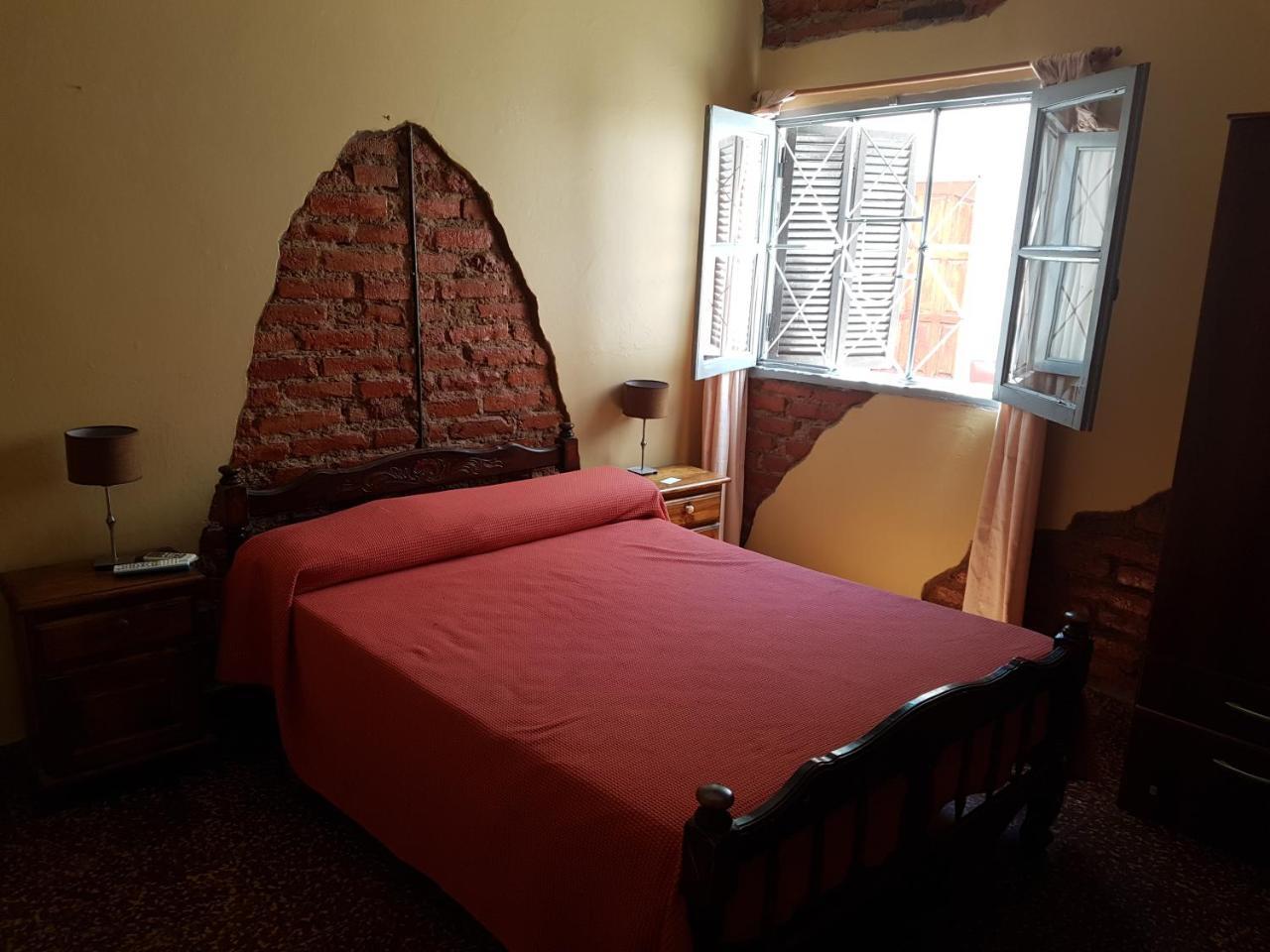 Hostal Sante Tinogasta Buitenkant foto